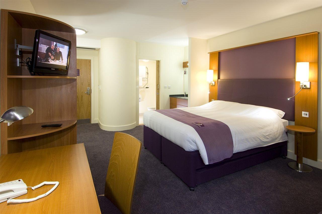 Premier Inn Sheffield City Centre Extérieur photo