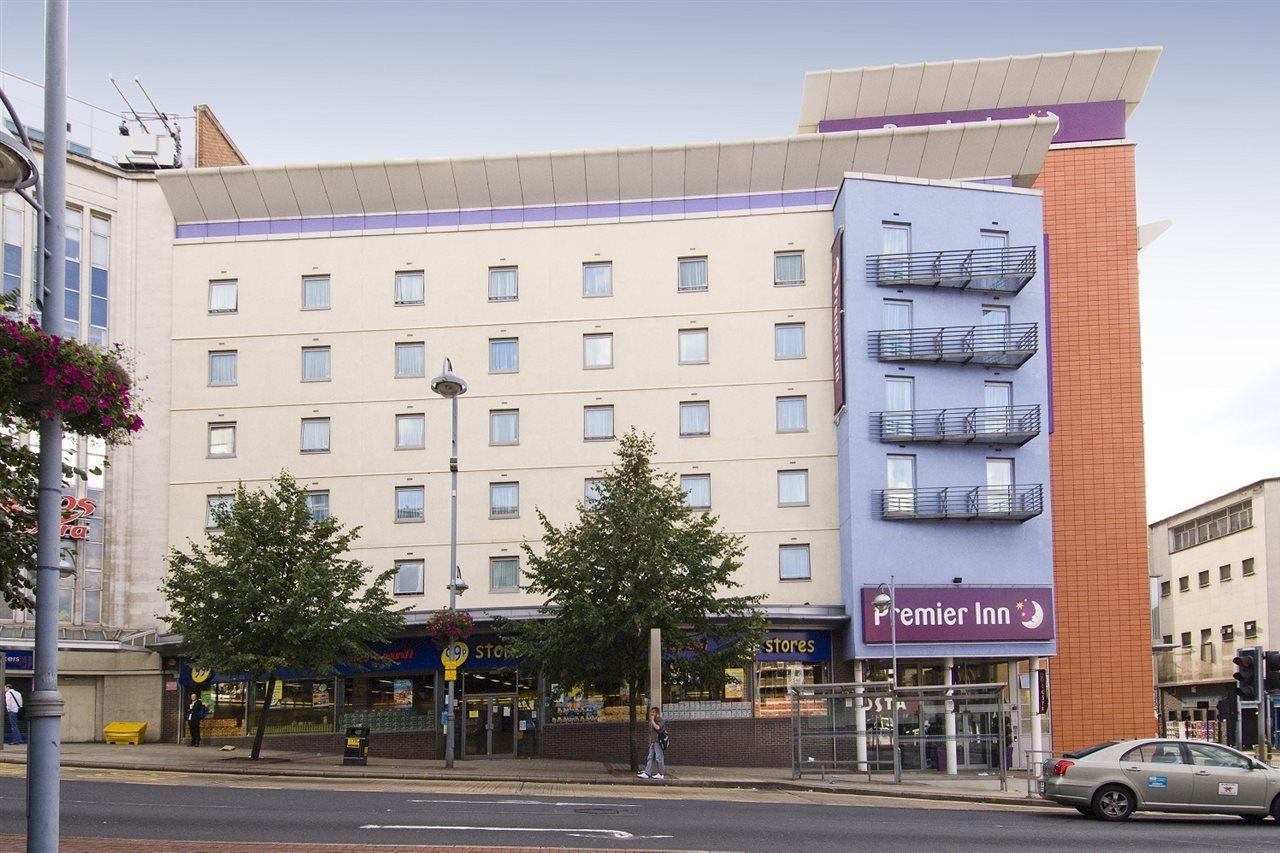 Premier Inn Sheffield City Centre Extérieur photo