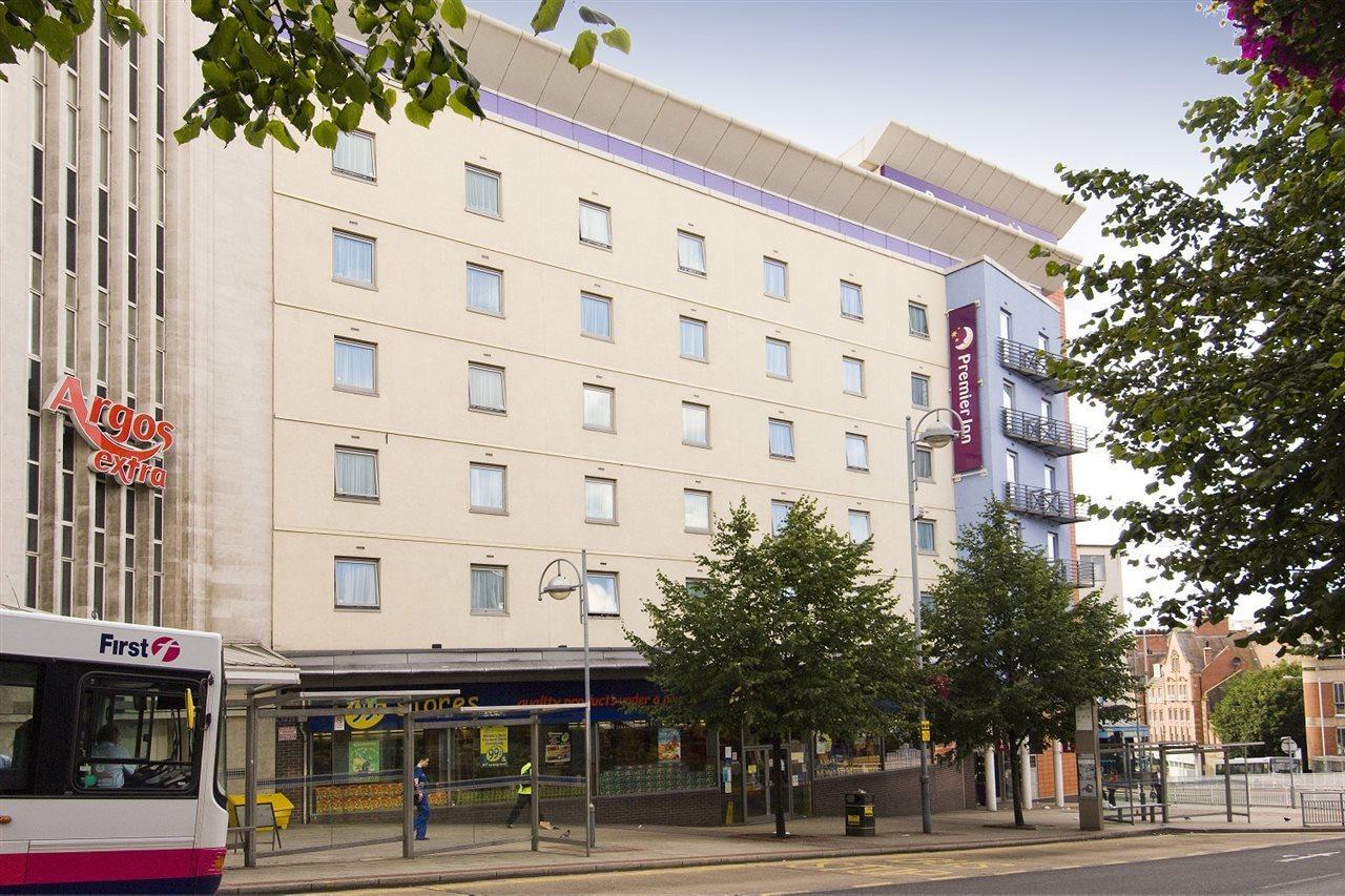 Premier Inn Sheffield City Centre Extérieur photo