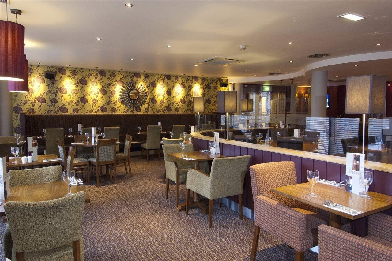 Premier Inn Sheffield City Centre Extérieur photo